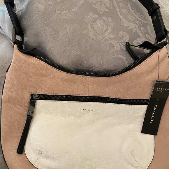 T Tahari hobo style shoulder bag - Picture 3 of 10